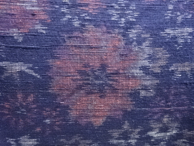  草花模様織り出し手織り真綿紬着物